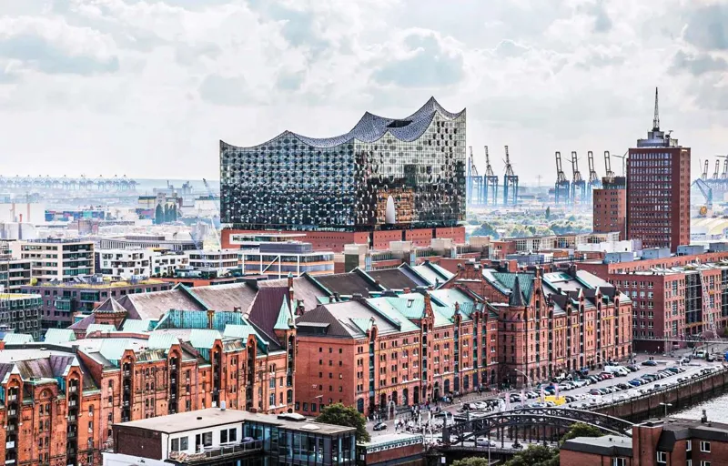 함부르크 엘브필하모니, 코코아 창고 위에 우뚝선 콘서트홀