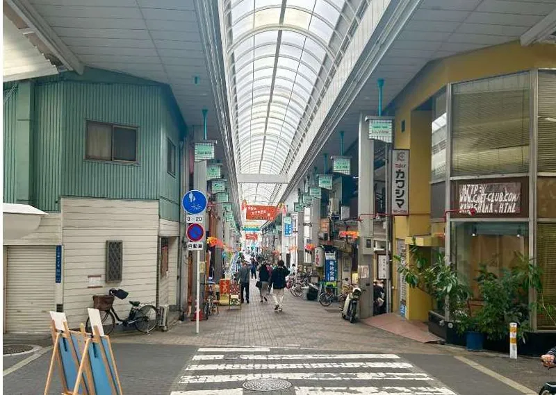 과거로의 회귀 열풍중인 오사카 쇼텐가이,  그리고 미슐랭이 선택한 타코야끼