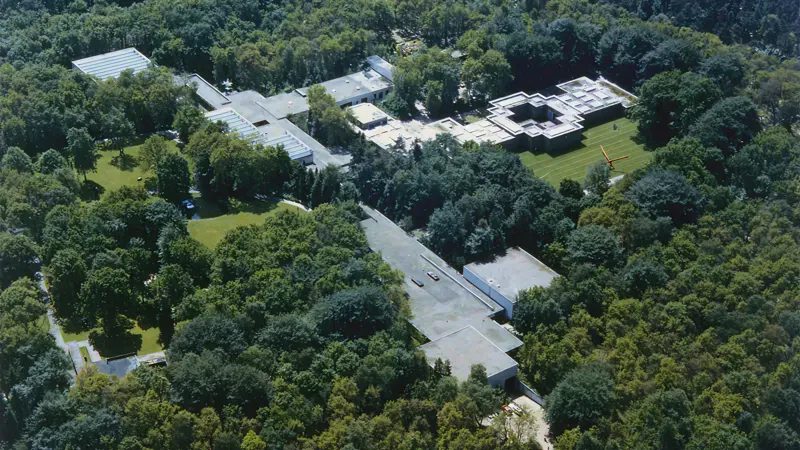 네덜란드 크뢸러 뮐러 미술관: 국립공원 한가운데, 도시 밖에서 완성된 미술관의 힘