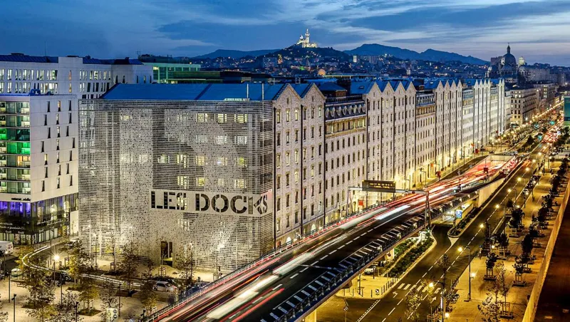 마르세이유 레 독스, 항만 복합 비즈니스 허브로 변신한 화물 창고