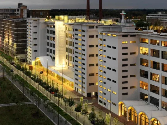 빈 오피스는 어떻게 집이 되었나 ②새 집이 된 아인트호벤의 라디오 공장