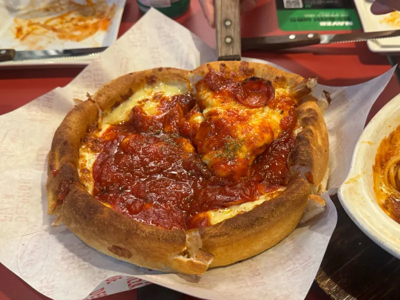 그 시절, 우리가 사랑했던 두꺼운 피자의 추억 「PIZZA PAN PAN」